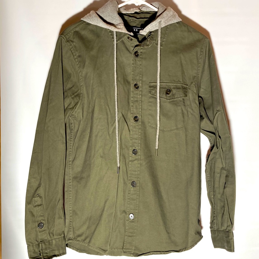 Forever 21 Men Long Sleeves Button Down Hoodie Y2k quality Jacket Size Small